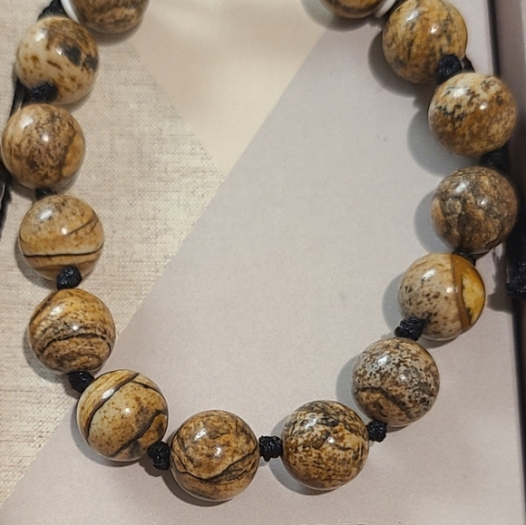 LUNA NORTE FOR EVERYBODY PICTURE JASPER STONES UNISEX ADJUSTABLE THREAD BRACELET - Picture 2 of 9